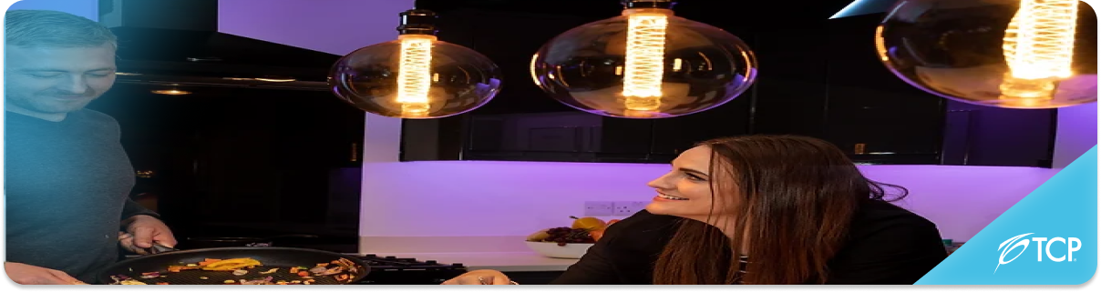 Family enjoying dinner with the vintage LED bulbs